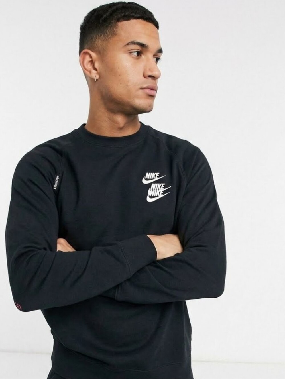 Nike Sportswear "World Tour"French Terry Crewneck Sweatshirt
